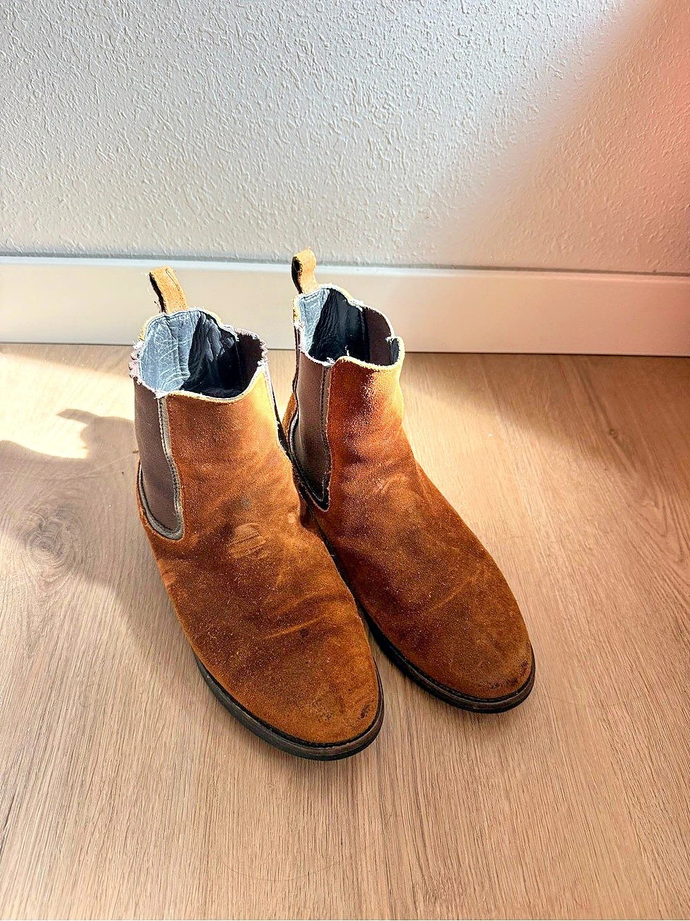 Thursday Boot Company Duchess Chelsea Boot Brown US 7.5